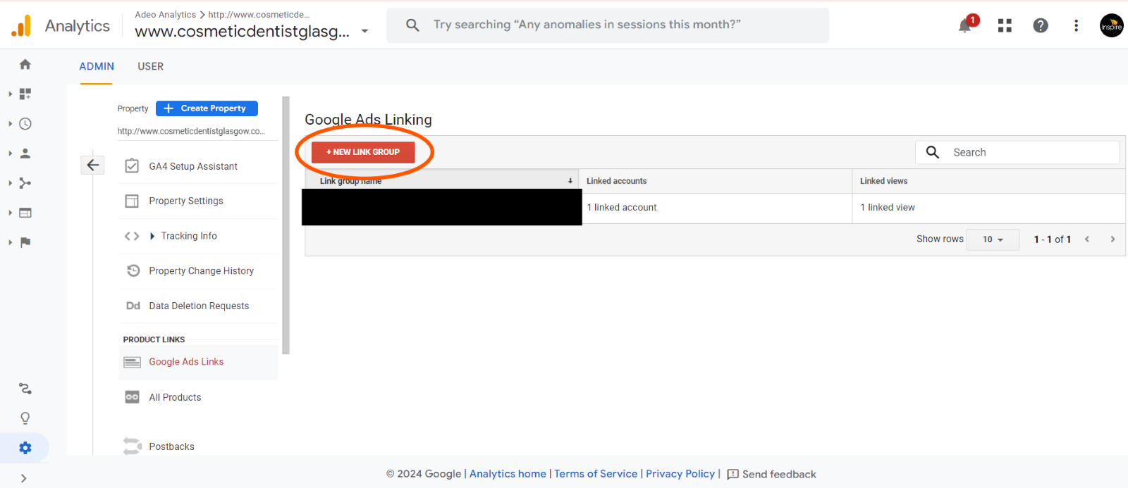 Google Analytics admin interface showing the Google Ads Linking page with a highlighted New Link Group button and a table listing linked accounts and views